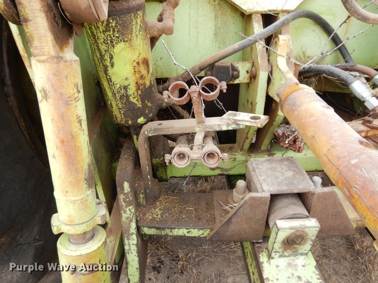 image for item DJ8160 1981 Steiger Cougar III ST280  4WD tractor