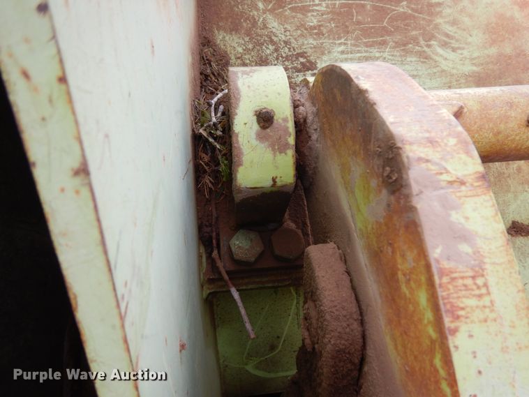 image for item DJ8160 1981 Steiger Cougar III ST280  4WD tractor