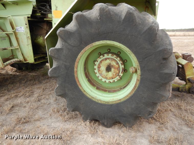 image for item DJ8160 1981 Steiger Cougar III ST280  4WD tractor