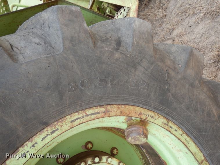 image for item DJ8160 1981 Steiger Cougar III ST280  4WD tractor