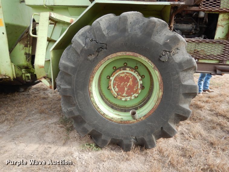 image for item DJ8160 1981 Steiger Cougar III ST280  4WD tractor