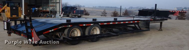 image for item DL2615 2013 Road Runner 5000 sprayer trailer