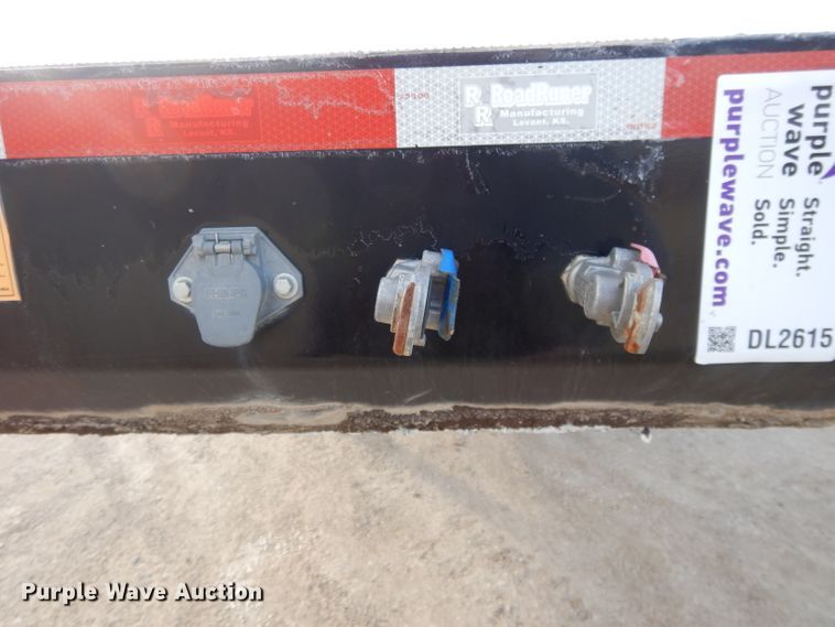 image for item DL2615 2013 Road Runner 5000 sprayer trailer