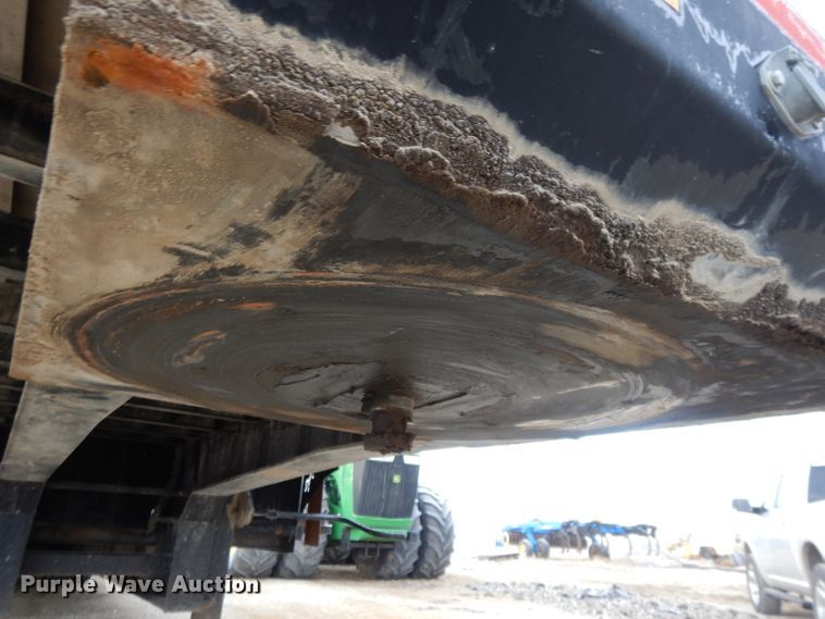 image for item DL2615 2013 Road Runner 5000 sprayer trailer