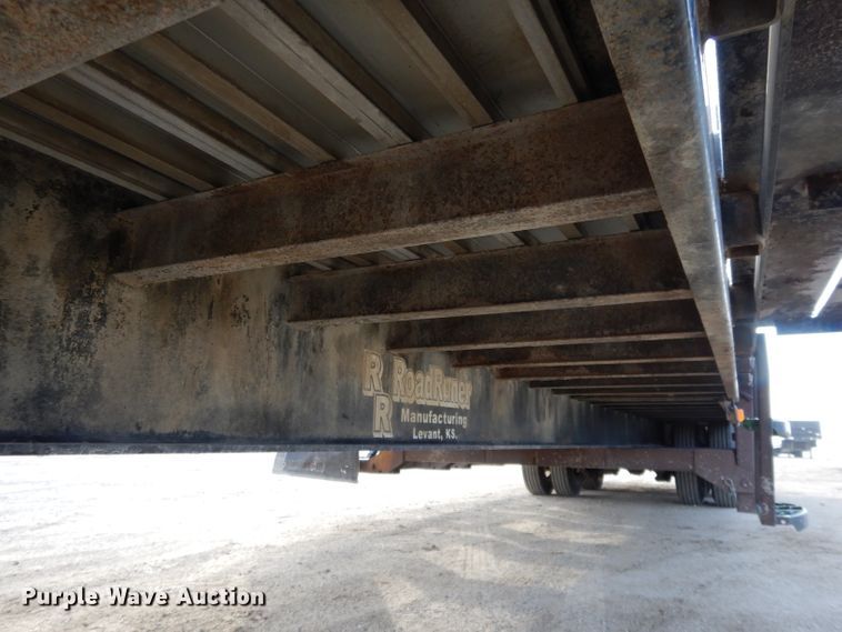 image for item DL2615 2013 Road Runner 5000 sprayer trailer