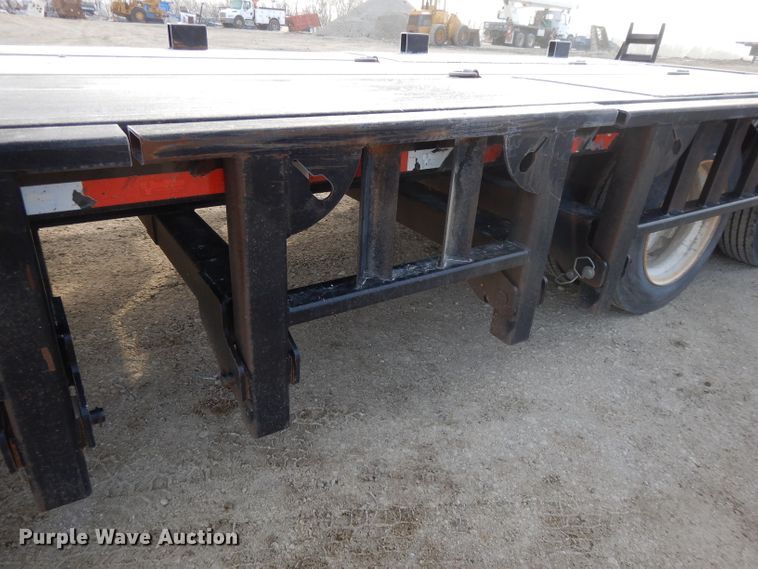 image for item DL2615 2013 Road Runner 5000 sprayer trailer