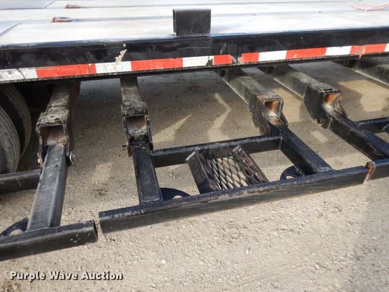 image for item DL2615 2013 Road Runner 5000 sprayer trailer