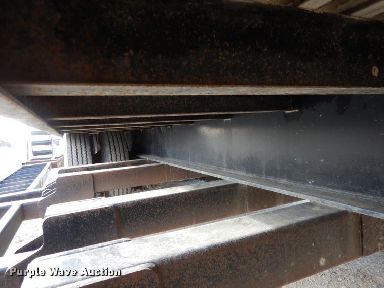 image for item DL2615 2013 Road Runner 5000 sprayer trailer