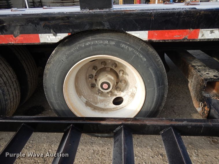 image for item DL2615 2013 Road Runner 5000 sprayer trailer