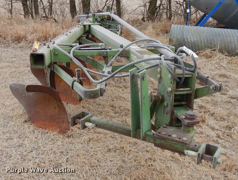 image for item DL2617 John Deere A1450 seven bottom plow
