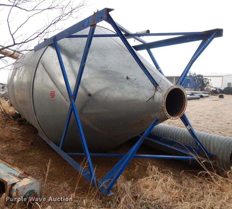 image for item DL2618 Grain bin