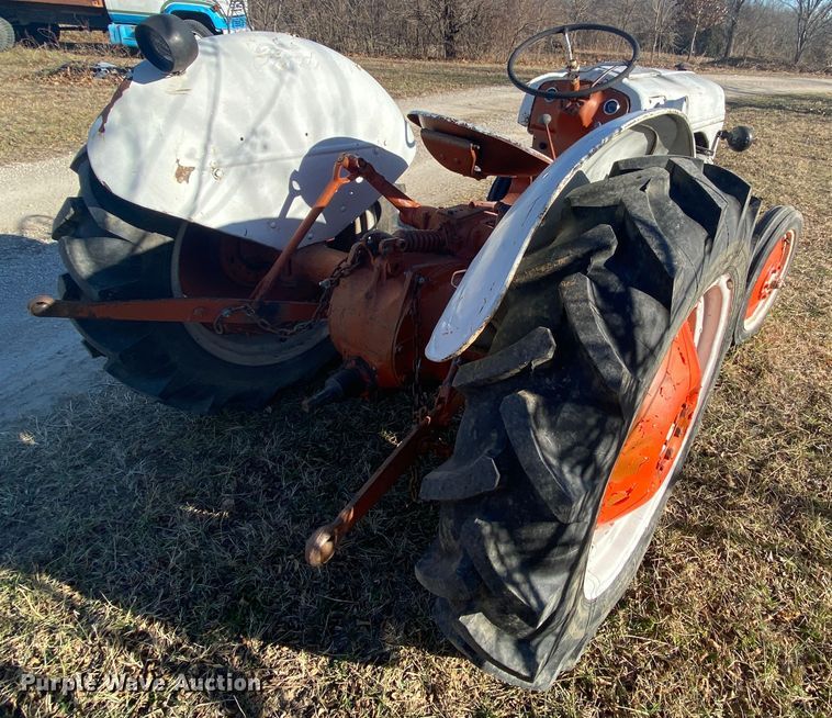 image for item EL9702 Ford 8N  tractor