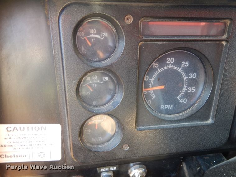 image for item GK9681 1981 International 1853  grain truck