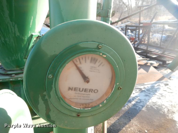 image for item GK9685 Neuero 675 grain vacuum