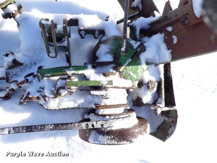 image for item HC9865 John Deere 350 sickle mower