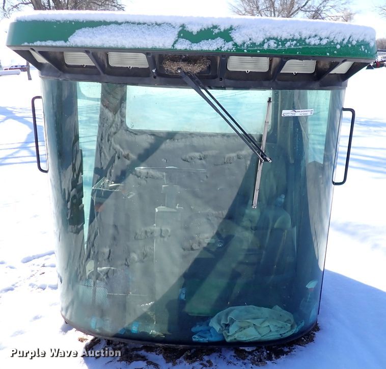 image for item HC9866 John Deere 9500 cab