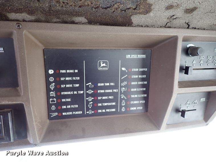 image for item HC9866 John Deere 9500 cab