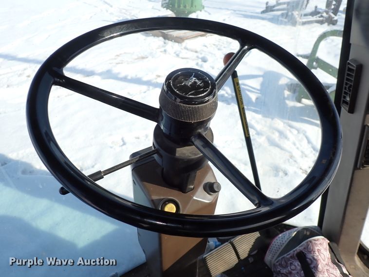 image for item HC9866 John Deere 9500 cab