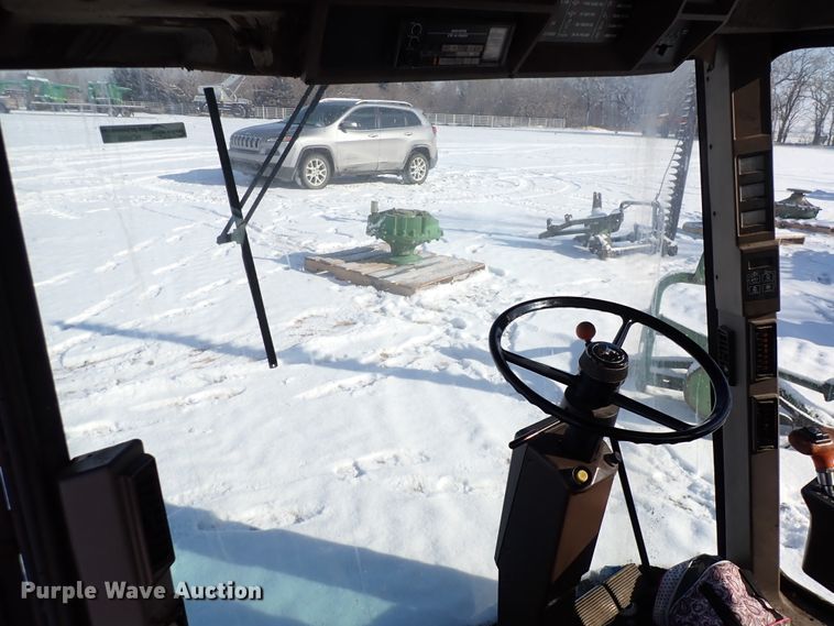 image for item HC9866 John Deere 9500 cab