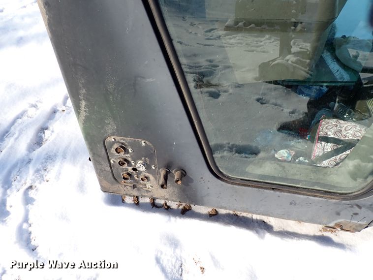 image for item HC9866 John Deere 9500 cab