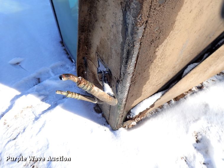 image for item HC9866 John Deere 9500 cab