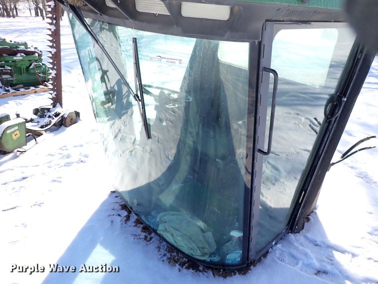 image for item HC9866 John Deere 9500 cab