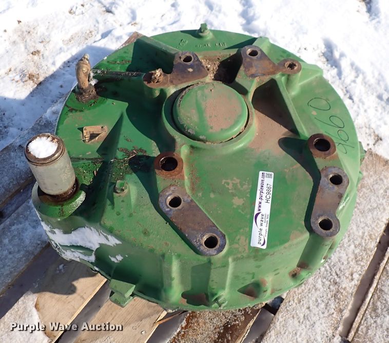 image for item HC9867 John Deere 9660 final drive assembly