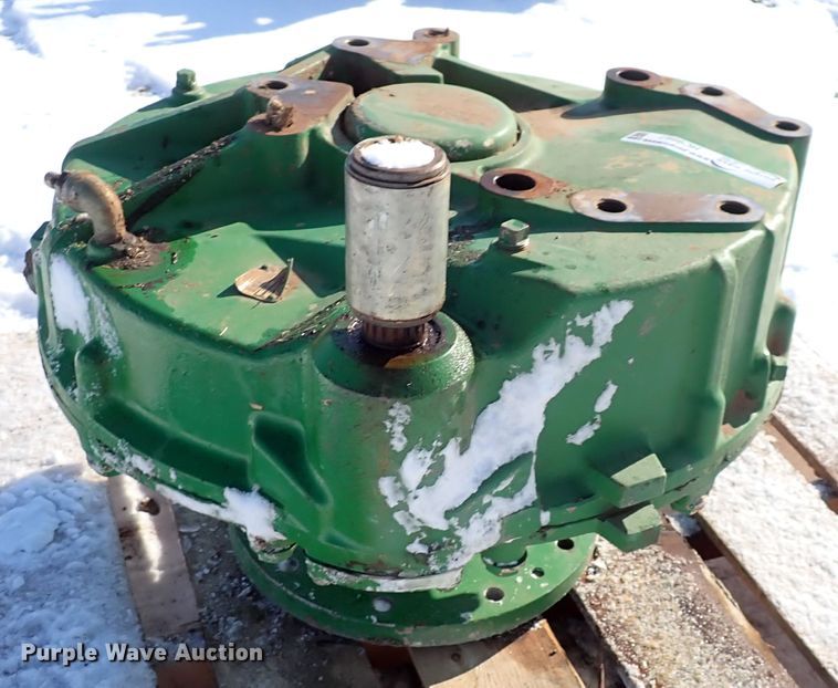 image for item HC9867 John Deere 9660 final drive assembly