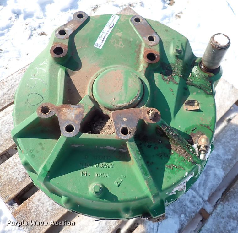 image for item HC9867 John Deere 9660 final drive assembly