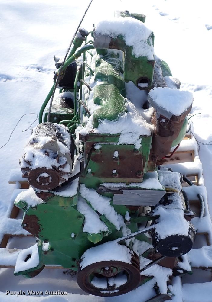 image for item HC9869 John Deere six cylinder diesel engine