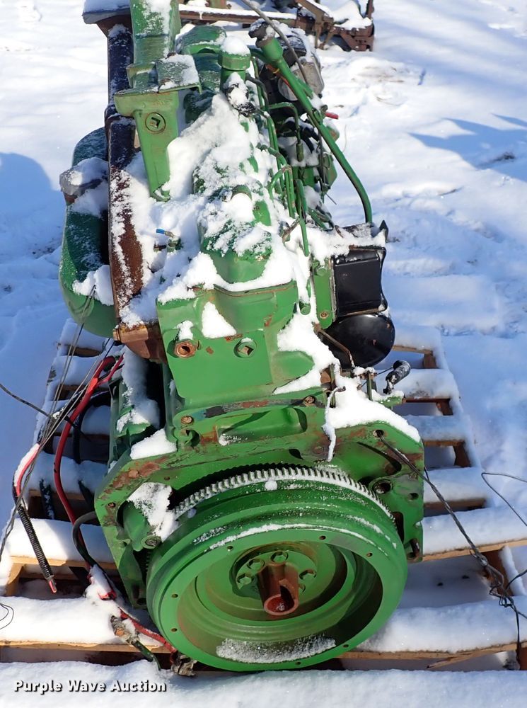 image for item HC9869 John Deere six cylinder diesel engine