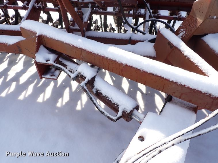 image for item HC9875 (2) International 5100 grain drills