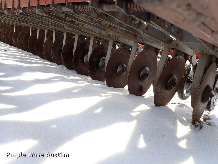 image for item HC9875 (2) International 5100 grain drills