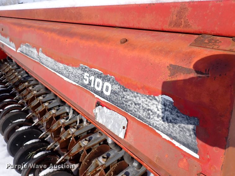 image for item HC9875 (2) International 5100 grain drills