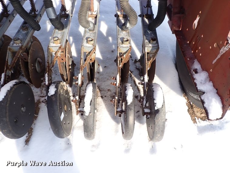 image for item HC9875 (2) International 5100 grain drills