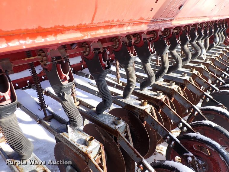 image for item HC9875 (2) International 5100 grain drills