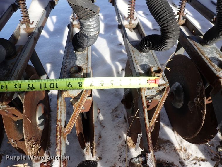 image for item HC9875 (2) International 5100 grain drills