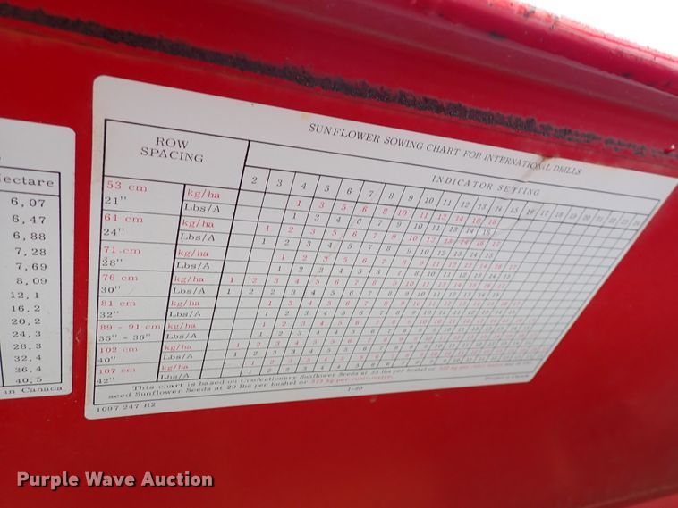 image for item HC9875 (2) International 5100 grain drills
