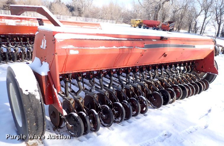 image for item HC9875 (2) International 5100 grain drills