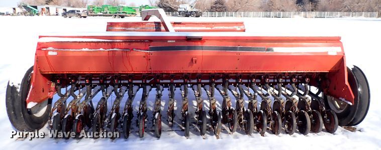 image for item HC9875 (2) International 5100 grain drills