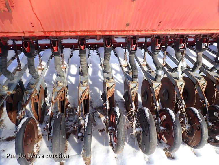 image for item HC9875 (2) International 5100 grain drills