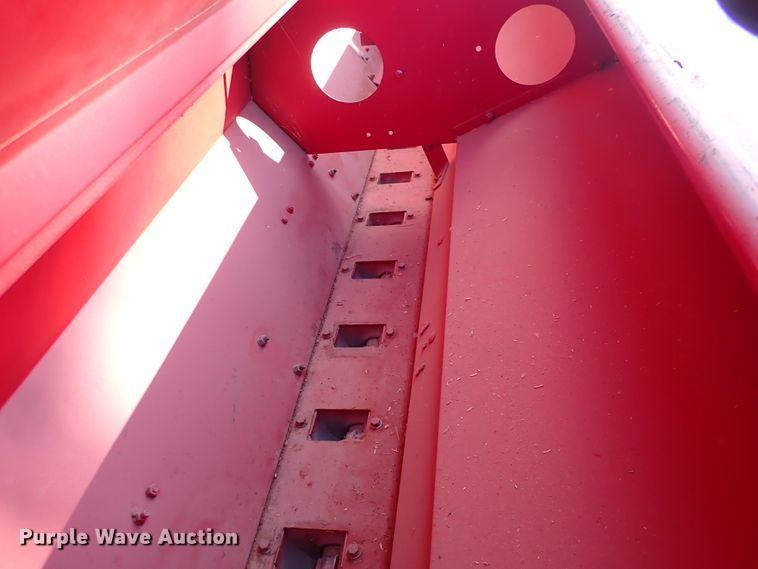 image for item HC9875 (2) International 5100 grain drills