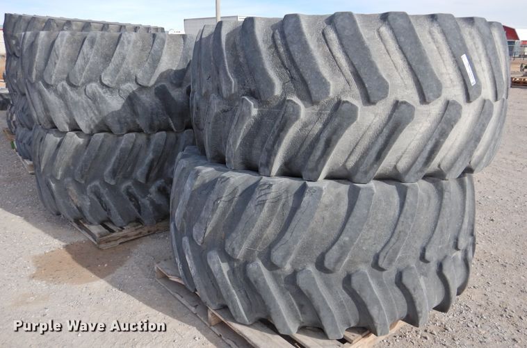 image for item HN9035 (4) Firestone 800/70R38 tires