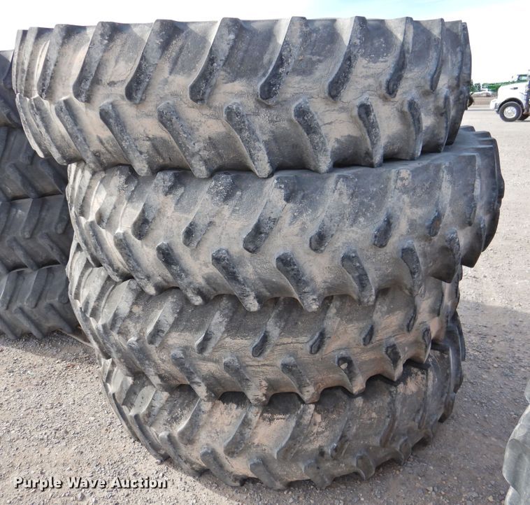 image for item HN9037 (4) Firestone 480/80R50 tires