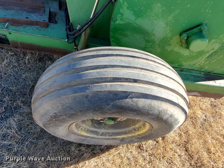 image for item HW9589 John Deere 3940  forage harvester