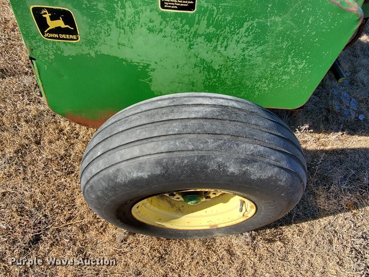 image for item HW9589 John Deere 3940  forage harvester