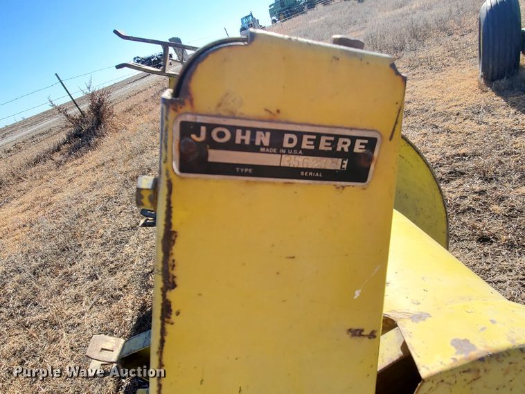 image for item HW9589 John Deere 3940  forage harvester