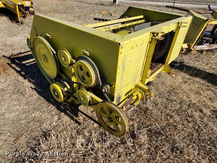 image for item HW9589 John Deere 3940  forage harvester