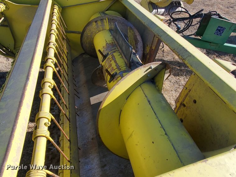 image for item HW9589 John Deere 3940  forage harvester