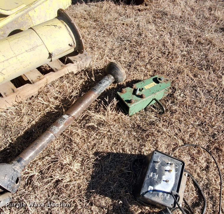 image for item HW9589 John Deere 3940  forage harvester